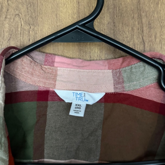 Red flannel - Picture 2 of 3